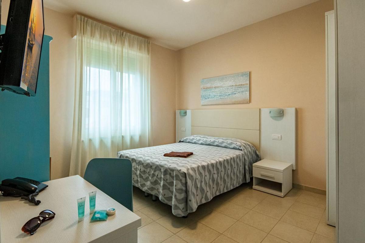 Hotel Villa San Giuseppe San Bartolomeo Al Mare Eksteriør billede