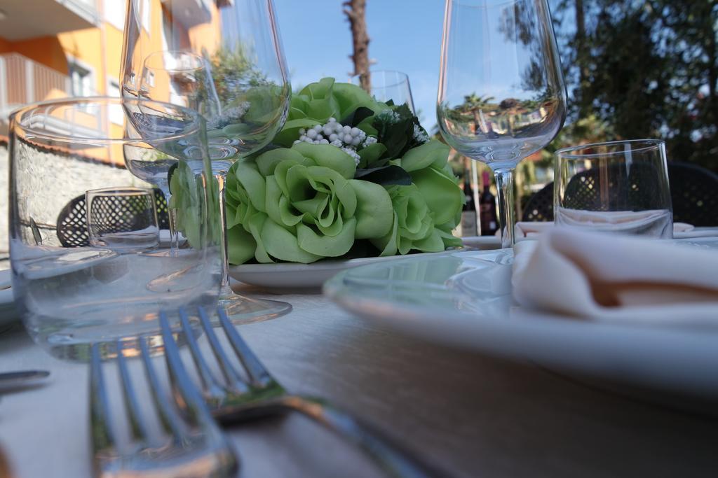 Hotel Villa San Giuseppe San Bartolomeo Al Mare Eksteriør billede