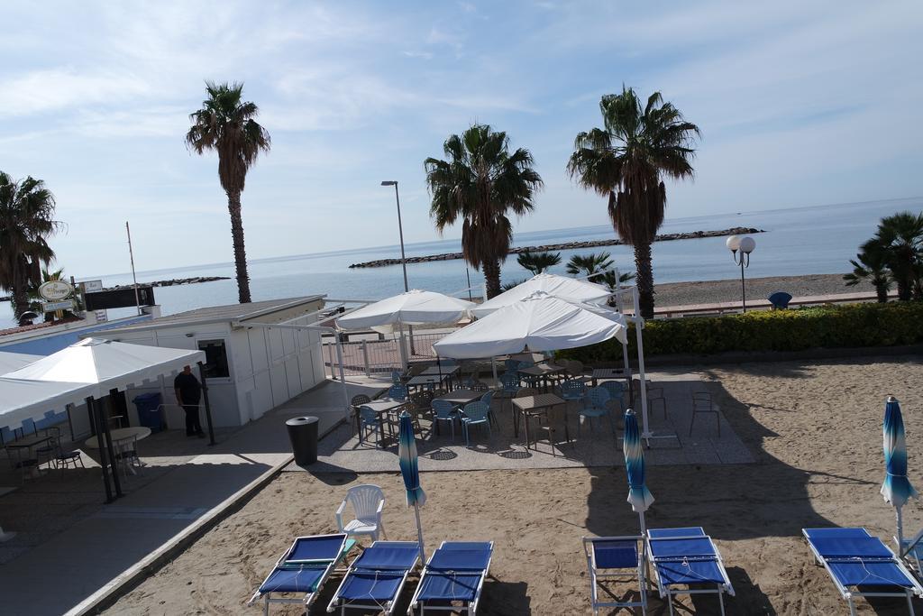 Hotel Villa San Giuseppe San Bartolomeo Al Mare Eksteriør billede