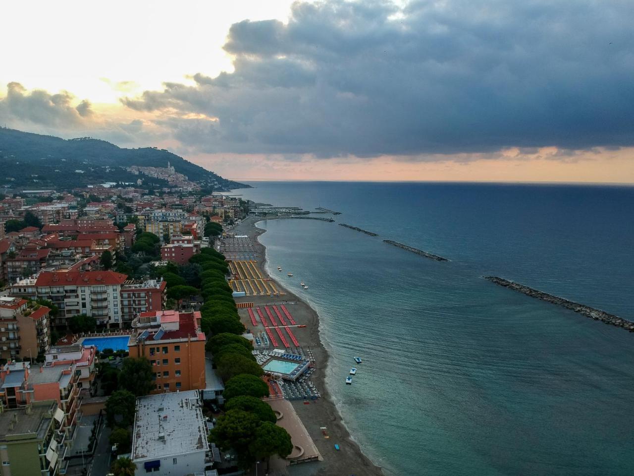 Hotel Villa San Giuseppe San Bartolomeo Al Mare Eksteriør billede
