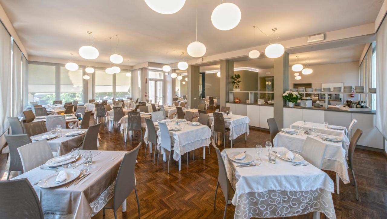 Hotel Villa San Giuseppe San Bartolomeo Al Mare Eksteriør billede